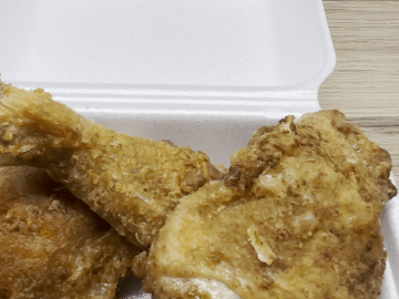 Chicken Shop Style Air Fryer Fried Chicken in a takeaway style serving tray.